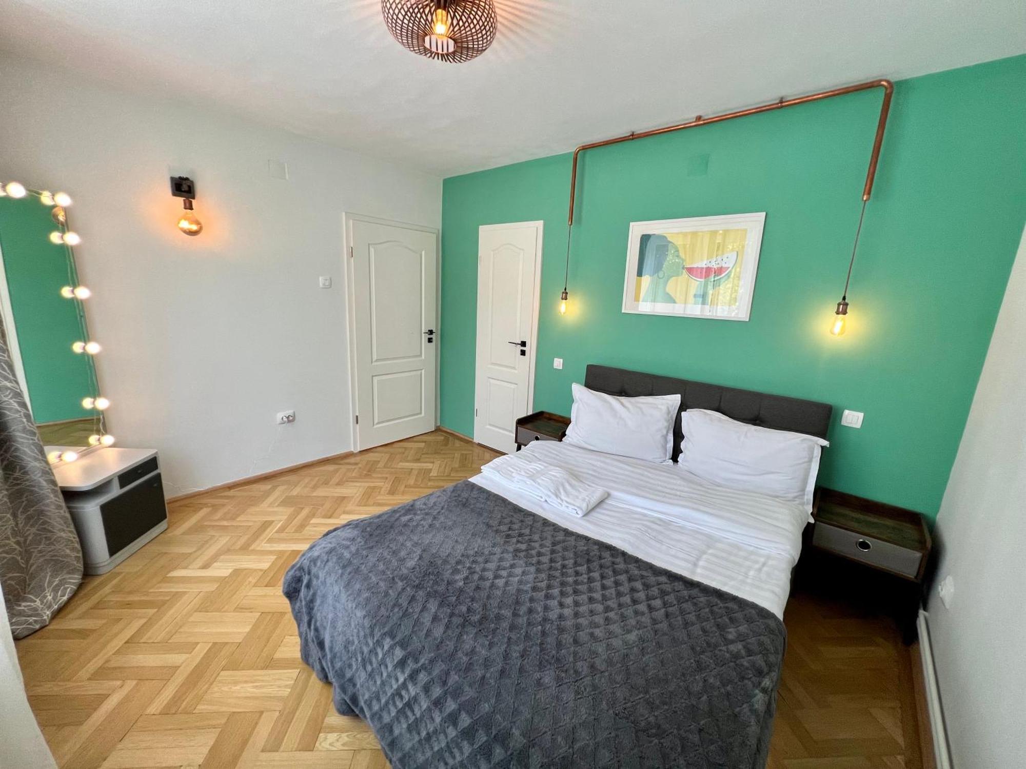 Castanilor 6 - Hip Industrial Apartment Close To City Centre Braszów Zewnętrze zdjęcie